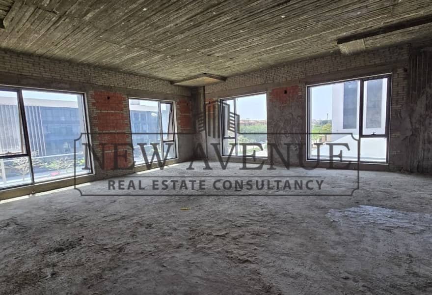 Corner Office atWaterway Villas Can be Finished For Rent - Ansicht 2