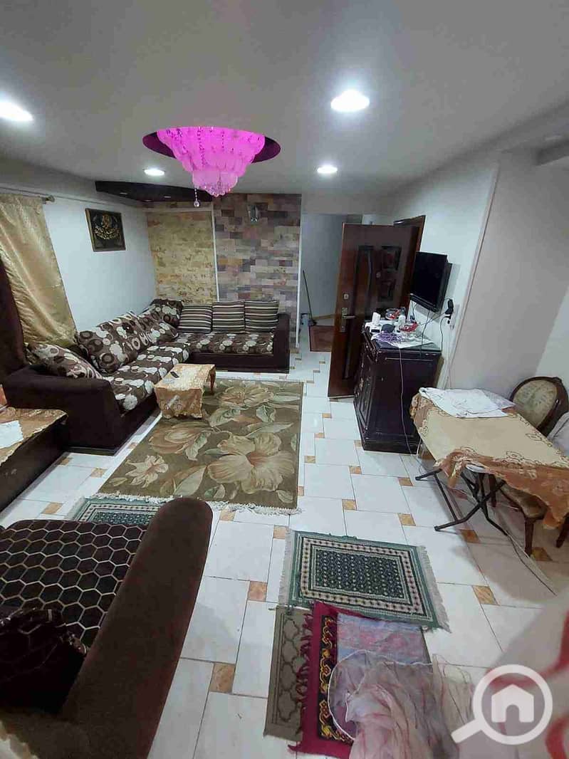 Apartment for sale with two bedrooms, a reception, a bathroom, and a second kitchen, building from the sea, Ohran Street. – pohled 3