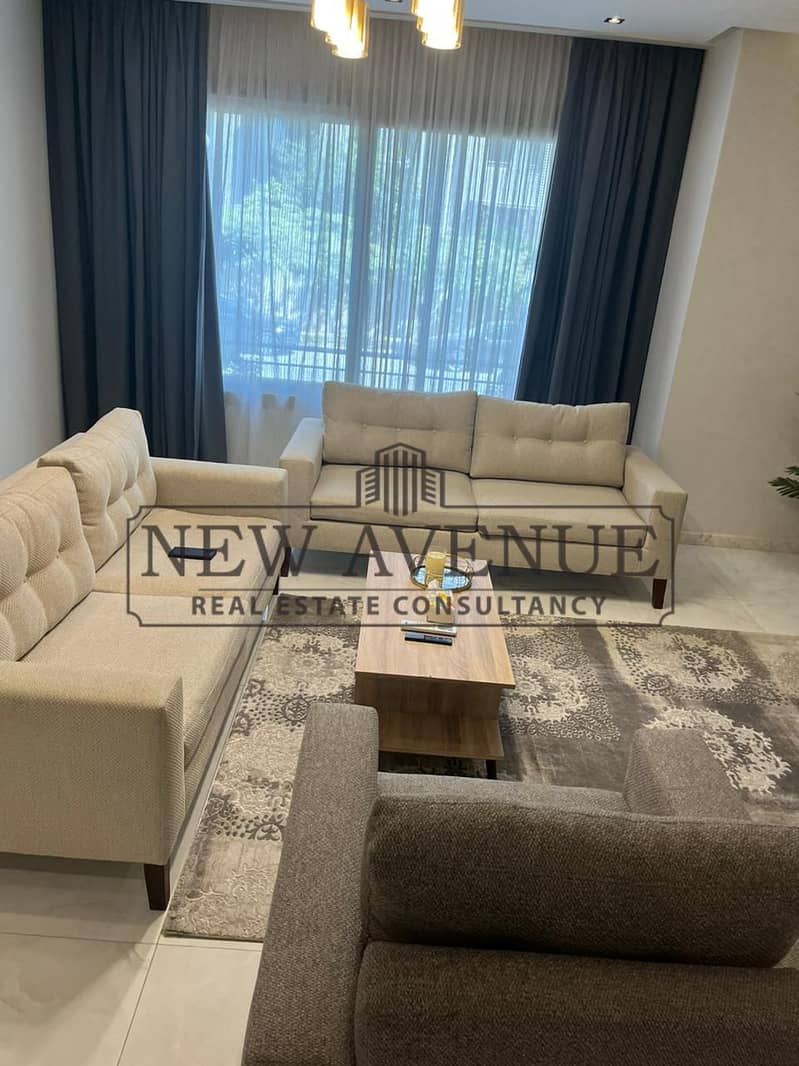 Luxurious finishing and furnished Ground apartment in Palm Hills Village Gate New Cairo very prime location direct on landscape - Widok 3