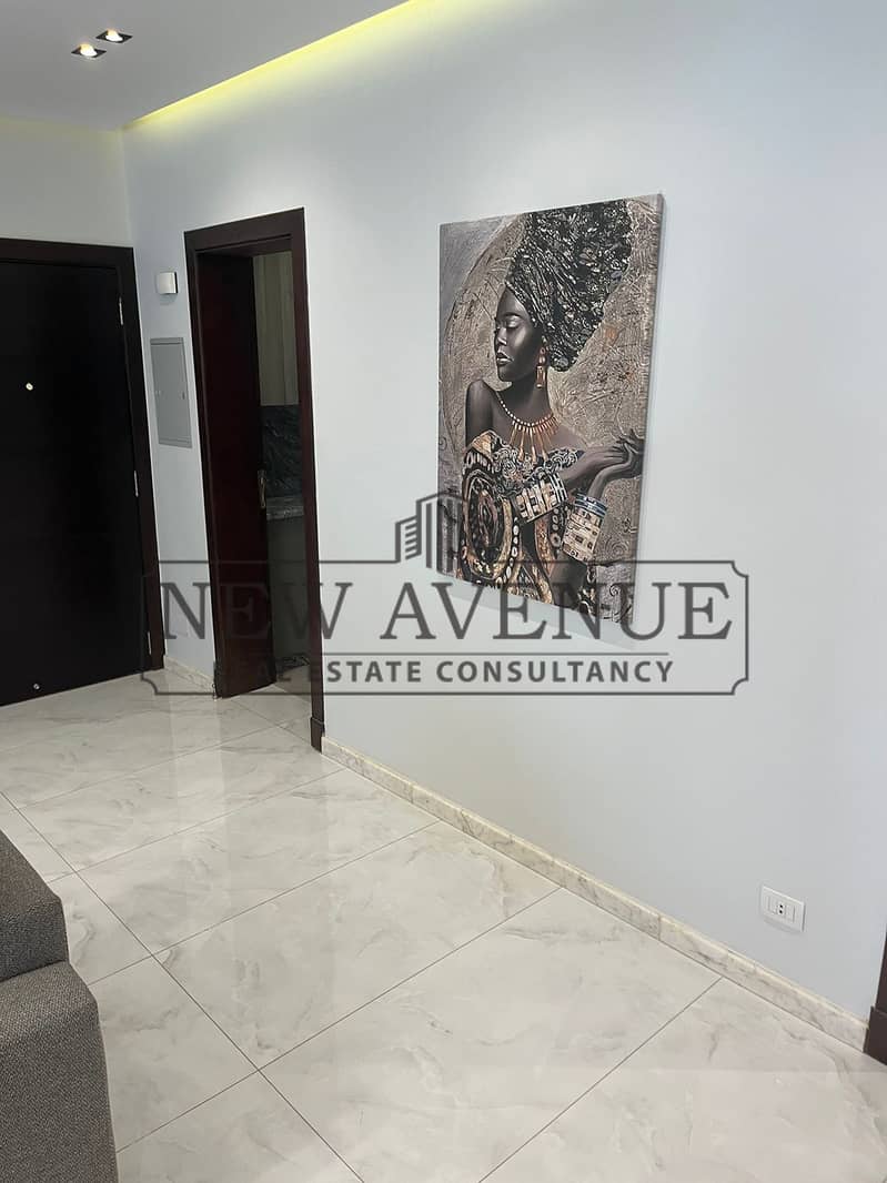Luxurious finishing and furnished Ground apartment in Palm Hills Village Gate New Cairo very prime location direct on landscape - Widok 5