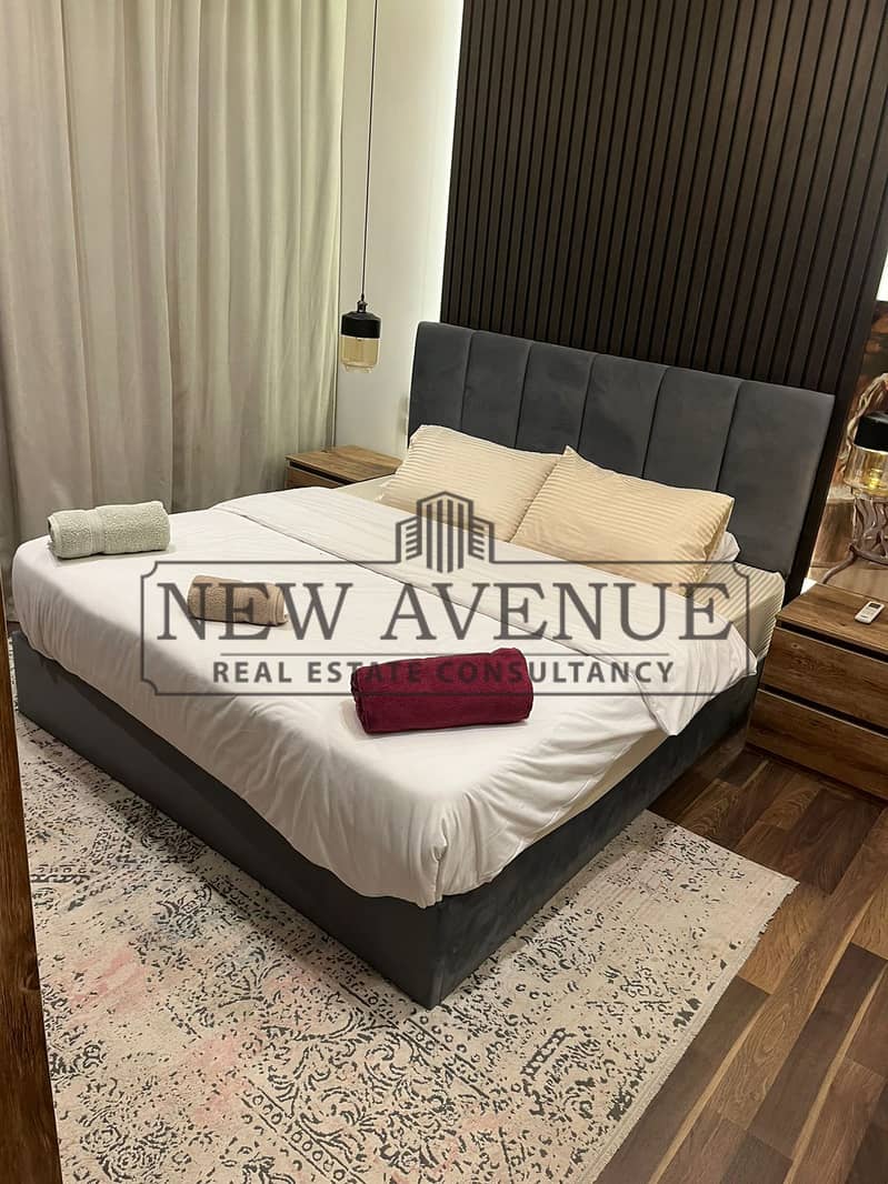 Luxurious finishing and furnished Ground apartment in Palm Hills Village Gate New Cairo very prime location direct on landscape - Więcej