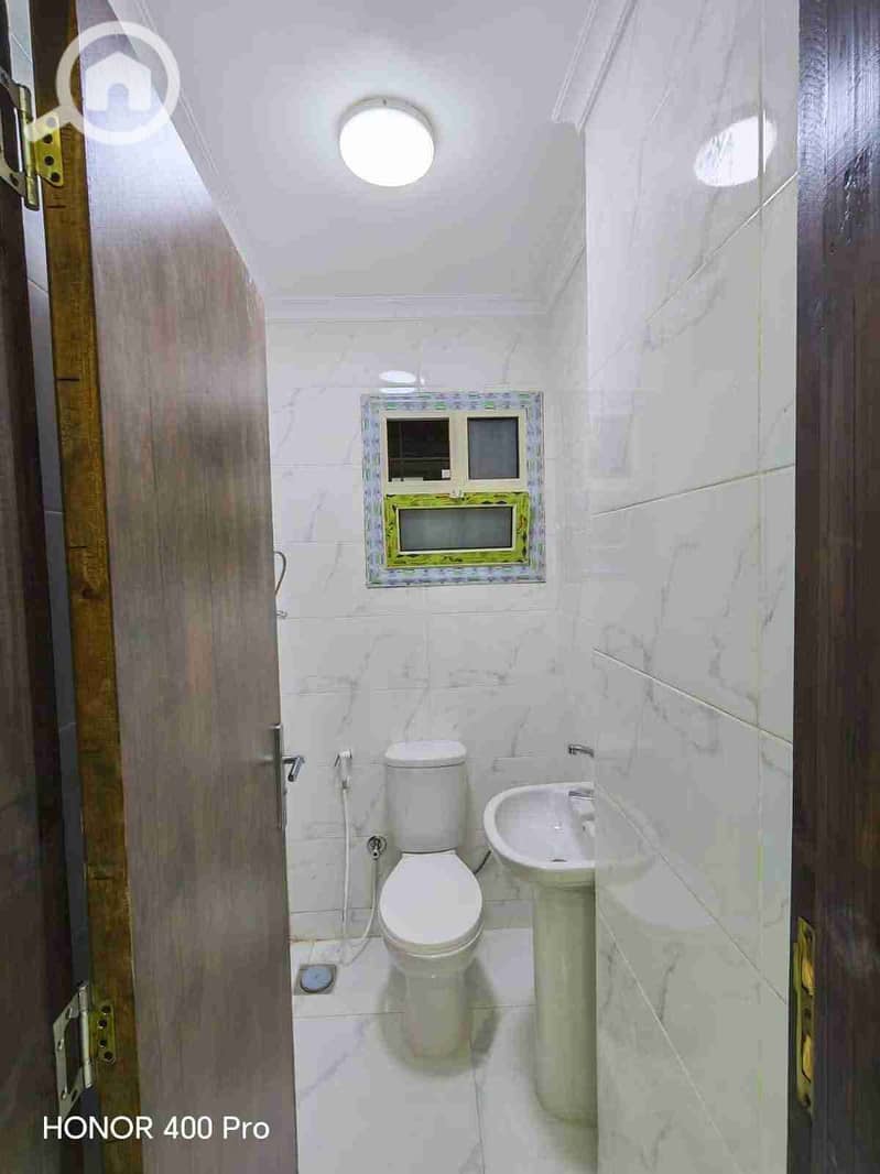 8 1000721620. jpg