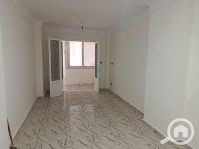 شقة 2 غرفة نوم للايجار في رشدي، الإسكندرية - WhatsApp Image 2026-05-21 at 1.06. 09 PM (3). jpeg