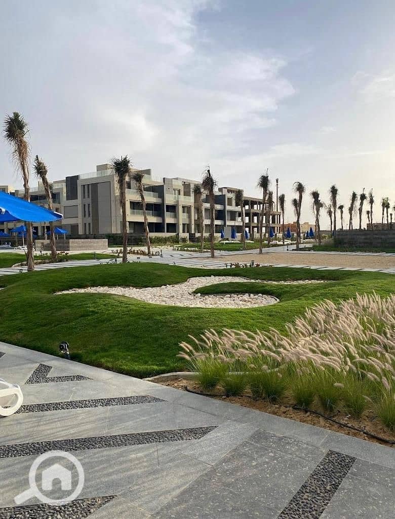 130m with garden and get immediate delivery fully finished chalet first row on the sea for sale in La Vista Ray Ain Sokhna near Porto Sokhna - Ansicht 4