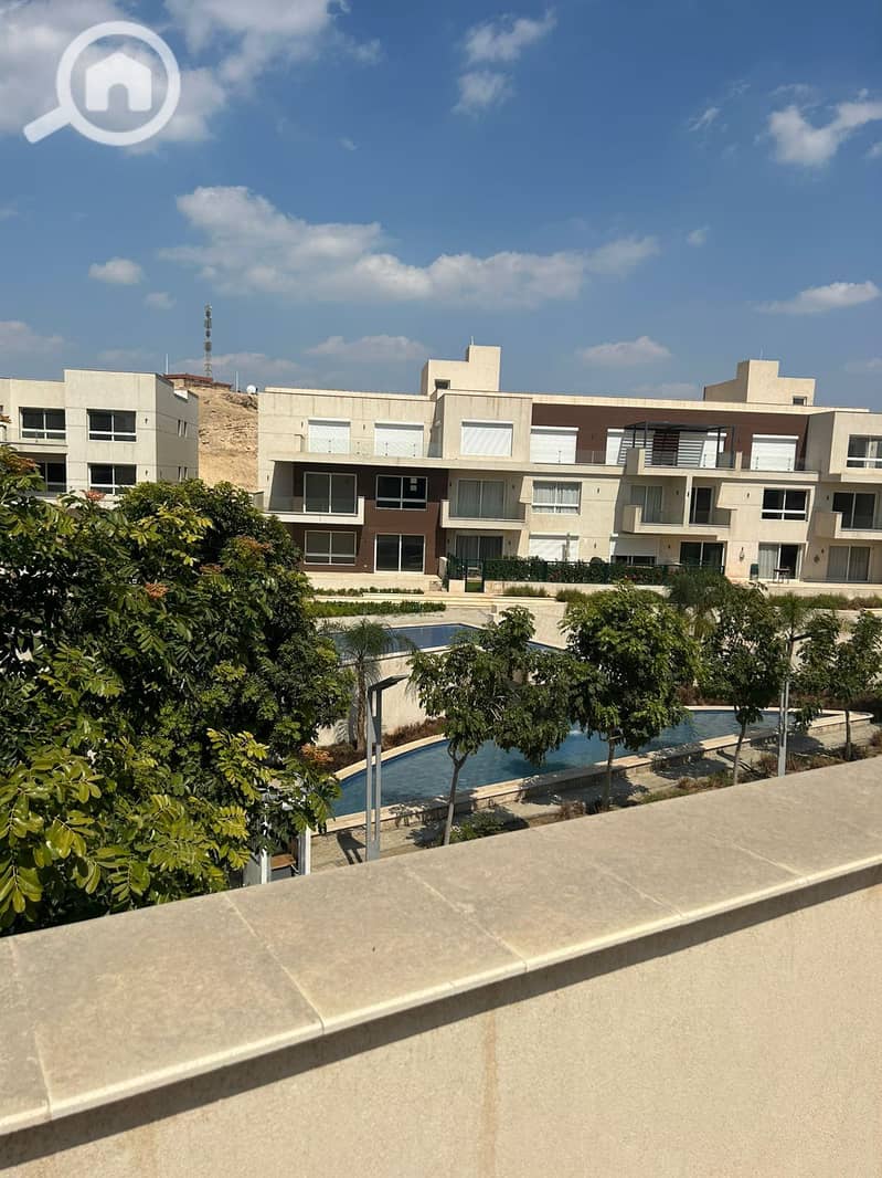 Townhouse for sale in Solaya compound, lowest price in the compound, immediate delivery. - Daugiau