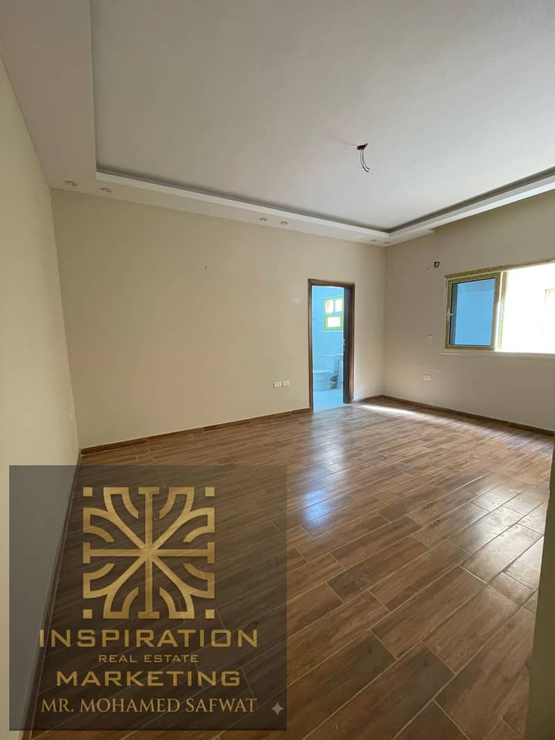 Prime 200m Apartment for Rent in South Lotus | Super Lux | Front View - Widok 3