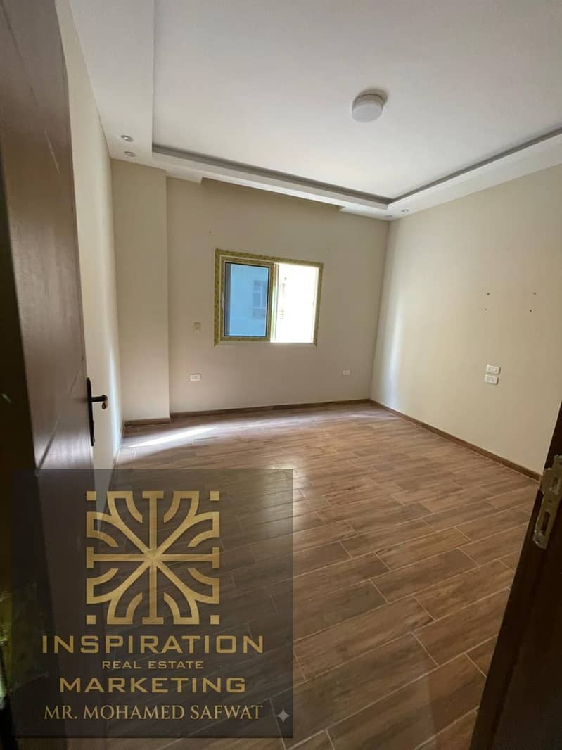 Prime 200m Apartment for Rent in South Lotus | Super Lux | Front View - Widok 6