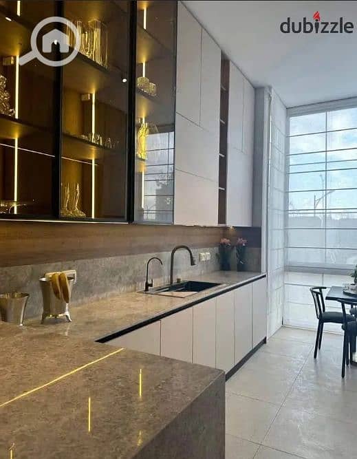 For quick sale: a 790 sq m standalone villa, below price, ready for immediate occupancy, directly on the sea in Zahia Compound, New Mansoura. Availab – pohled 6