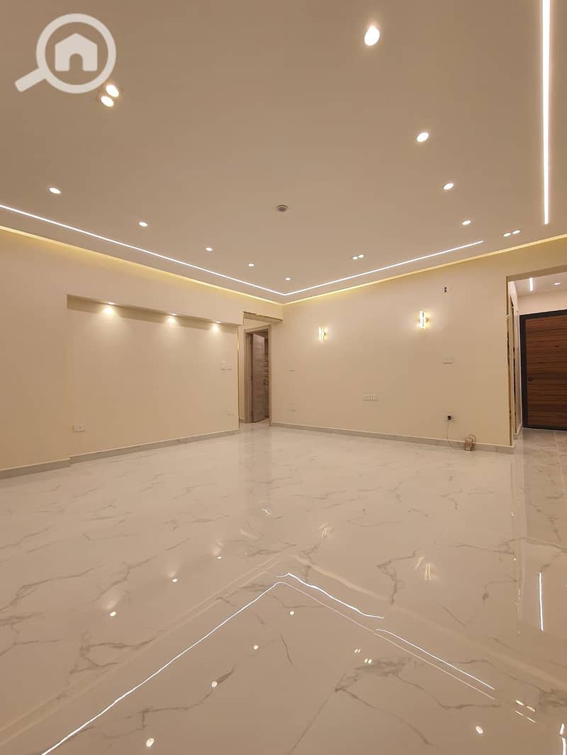 Apartment for sale on Fifty Street in Zahra Maadi, area 105 m - Widok 2