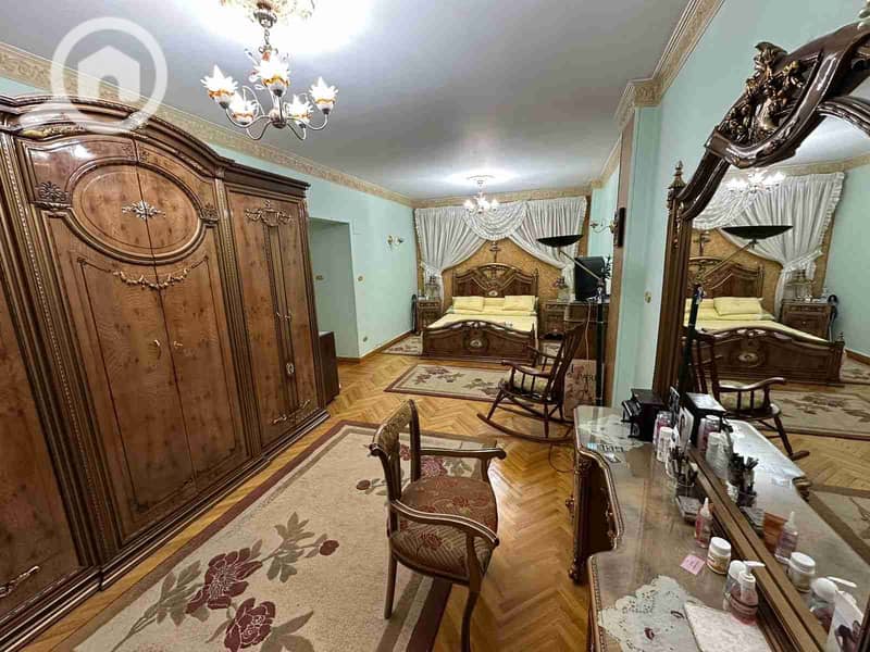 Apartment for sale in Heliopolis, 220 m, Khalifa Al-Mamoun, seventh floor, 2 elevators, 3 rooms, 2 bathrooms, reception with 4 sections. – další