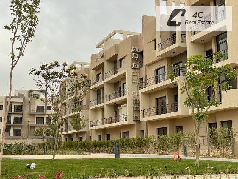 Fully finished with acs Apartment ready to move 147 m for sale with 3 bedrooms in compound fifth square al marasem new cairo with very prime location - Vista 4