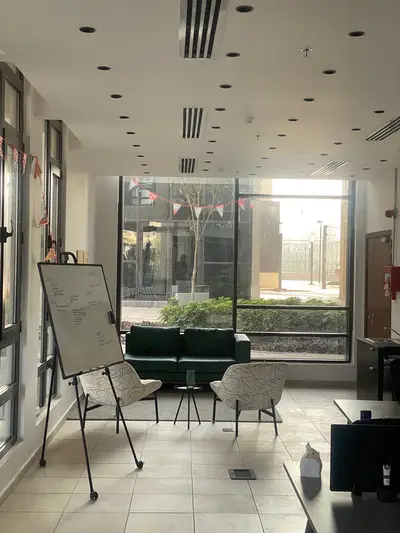 مكتب اداري District 5