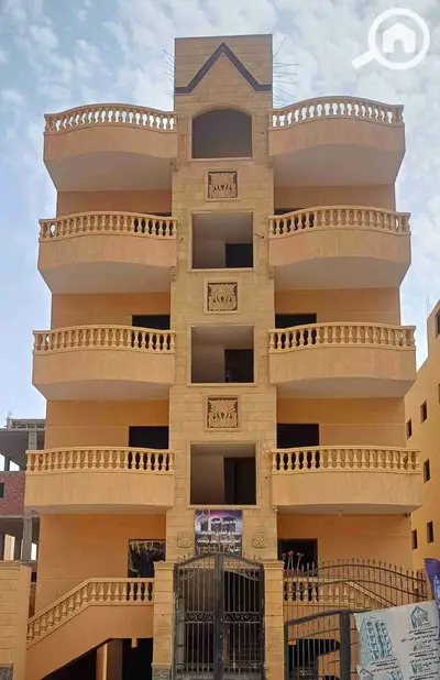 Apartment for sale in the best location in City View in the Golden Square, 155 m, initial delivery and installment over two years.
