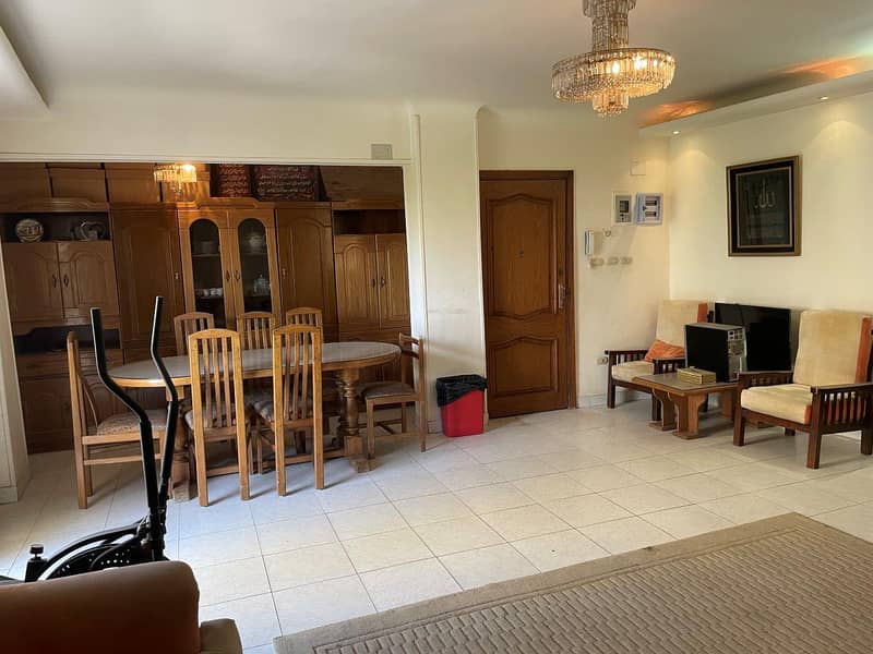 Spacious 4-Bedroom Apartment for Sale - Ready to Move In! - Bild 3