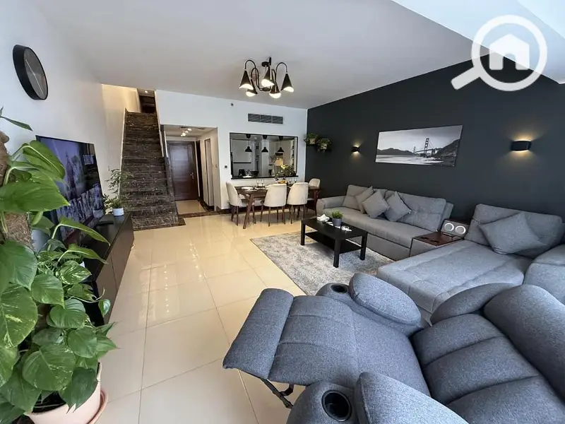 Fully Furnished Serviced Apartment - Vista 5