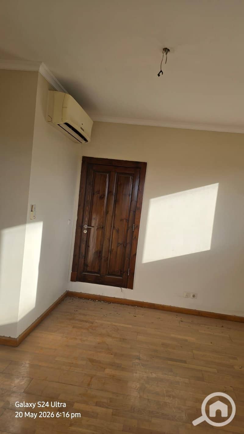 9 959b9d06-5c81-4c18-96f3-bed3629d0743. jpg