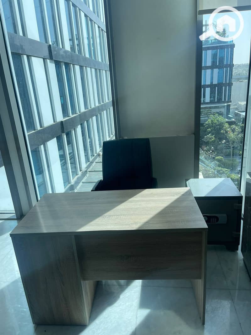 Excellent opportunity at the best price and in the best location in a top-notch mall For rent: A prime office space inside Park Street Mall - Widok 4