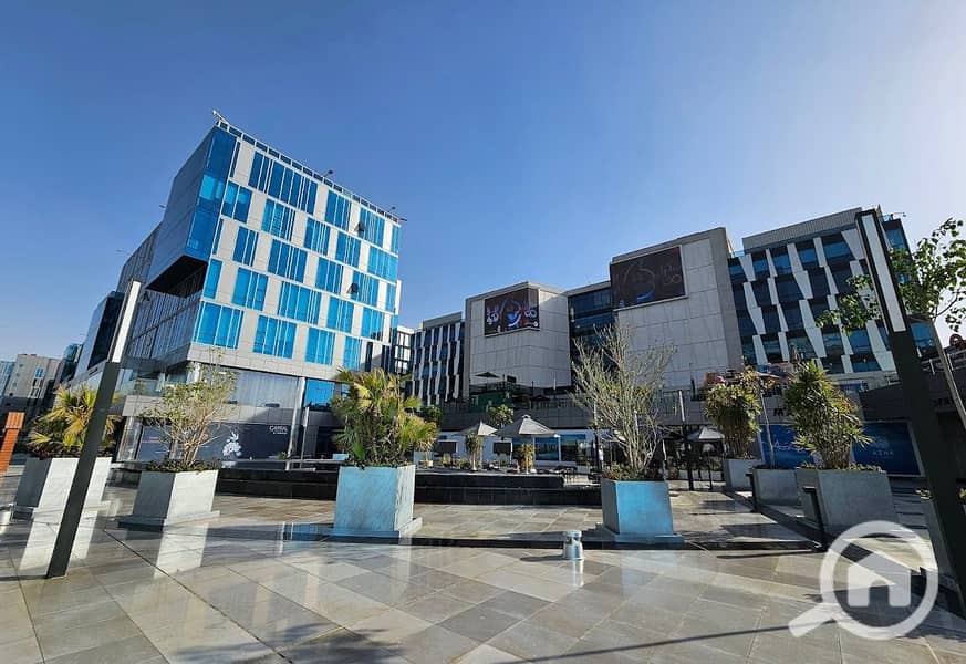 Office for Sale 63m in Capital Business Park with Plaza View - Vista 3