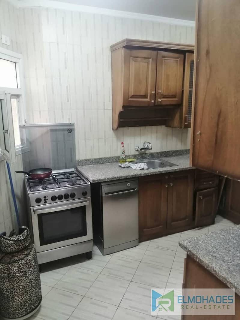 Furnished apartment for rent in Al Rehab great price, ready to move in, prime location close to all services, a rare opportunity - Més