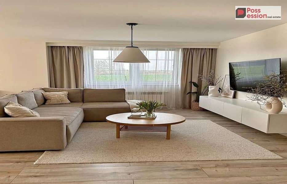 Immediate delivery apartment for sale, 164 sqm, in La Vista Patio Oro compound, featuring an open view overlooking the pools, prime location New Cairo - Ansicht 3