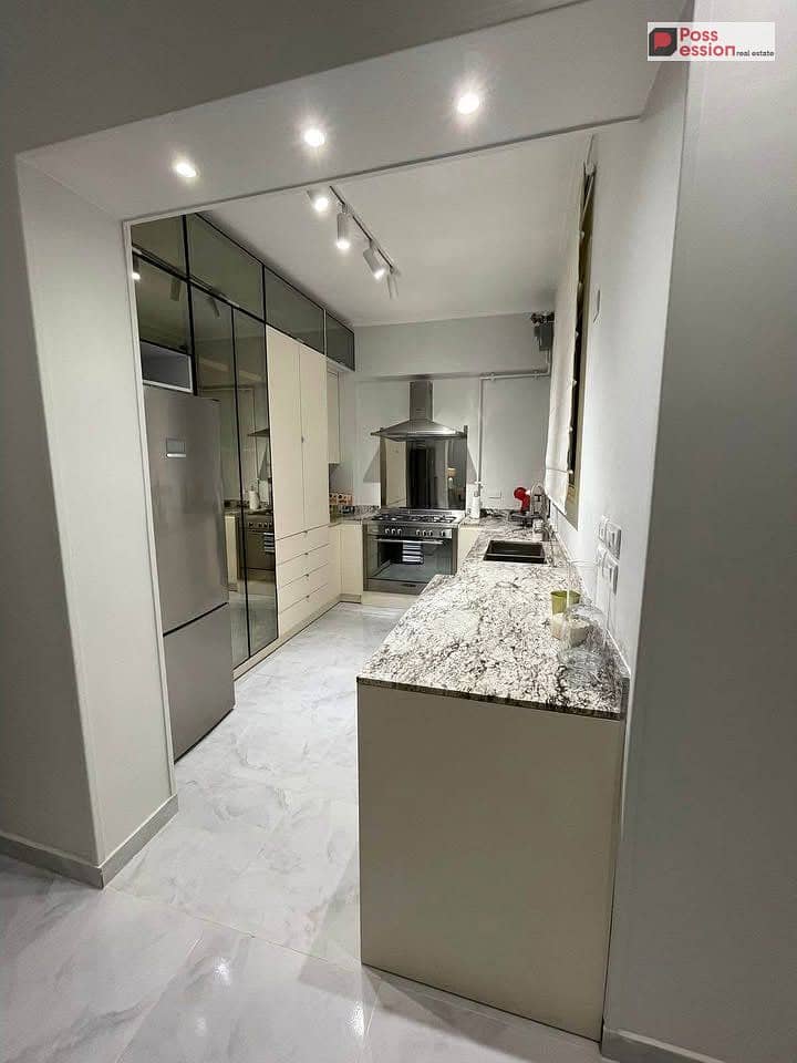 Immediate delivery apartment for sale, 164 sqm, in La Vista Patio Oro compound, featuring an open view overlooking the pools, prime location New Cairo - Ansicht 5