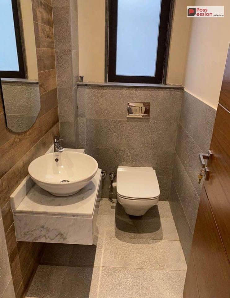 Immediate delivery apartment for sale, 164 sqm, in La Vista Patio Oro compound, featuring an open view overlooking the pools, prime location New Cairo - Ansicht 6