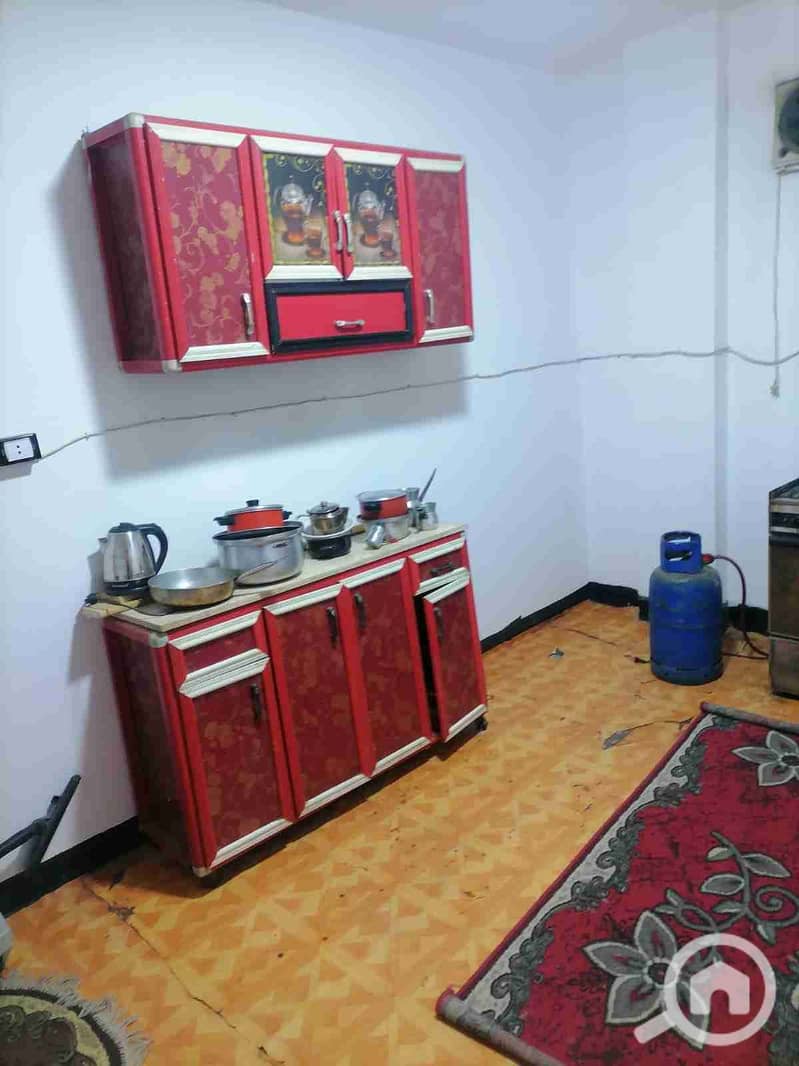 Furnished apartment in Maadi, 105 El-Raisi Street, fourth floor, consists of two bedrooms, reception, bathroom, kitchen, and 2 balconies, one of which overlooks El-Raisi Street. - Aanzicht 3