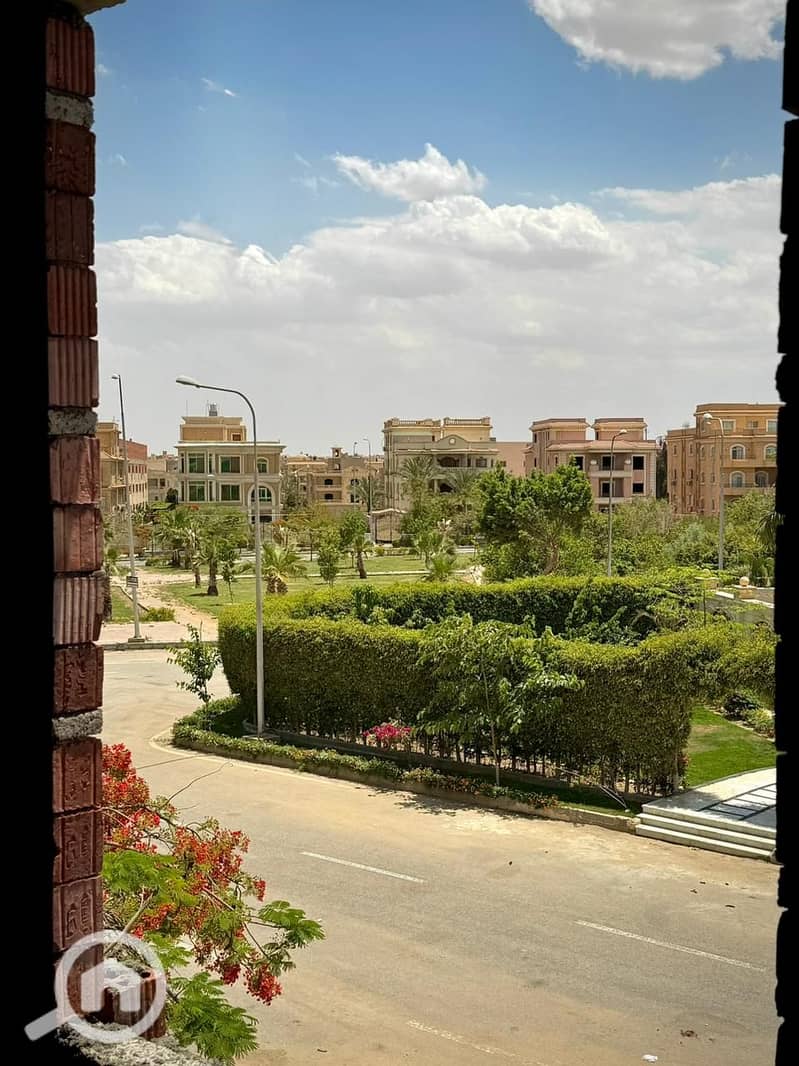 200m apartment for sale in West Sumid | Open landscape view + installment up to a year - Widok 3