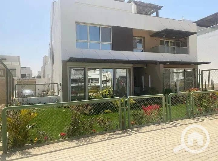 Twin house ready to move for sale next to the crown palm hills - Ansicht 2