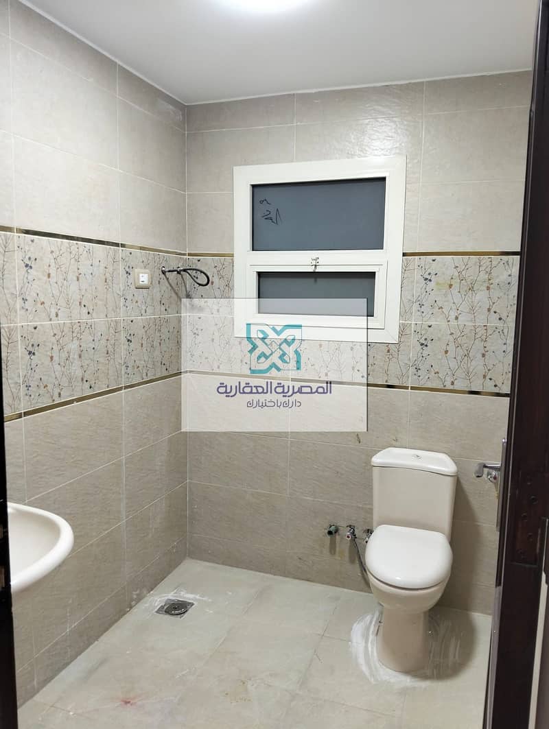 Administrative headquarters for rent, Al-Hijaz Tower, Carrefour Main Street, near Carrefour and the ring road, on the facade, first residence, stylish entrance, 24-hour security, intercom. - Bild 4