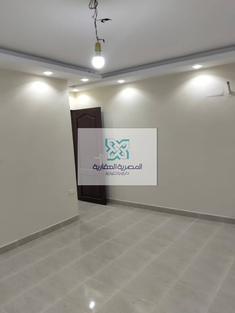 Administrative headquarters for rent, Al-Hijaz Tower, Carrefour Main Street, near Carrefour and the ring road, on the facade, first residence, stylish entrance, 24-hour security, intercom. - Fler