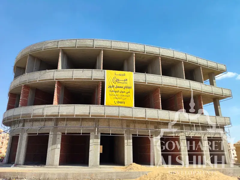 Shop for sale, 43 sqm, corner unit with a frontage, in the first commercial zone at Al Gawhara Mall, Northern Expansions, 6th of October City. – pohled 2