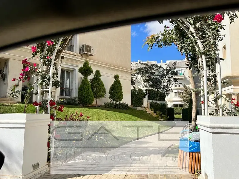 For sale a villa with a rooftop duplex in Middle Mountain View October Park, prime location, open view. – pohled 4
