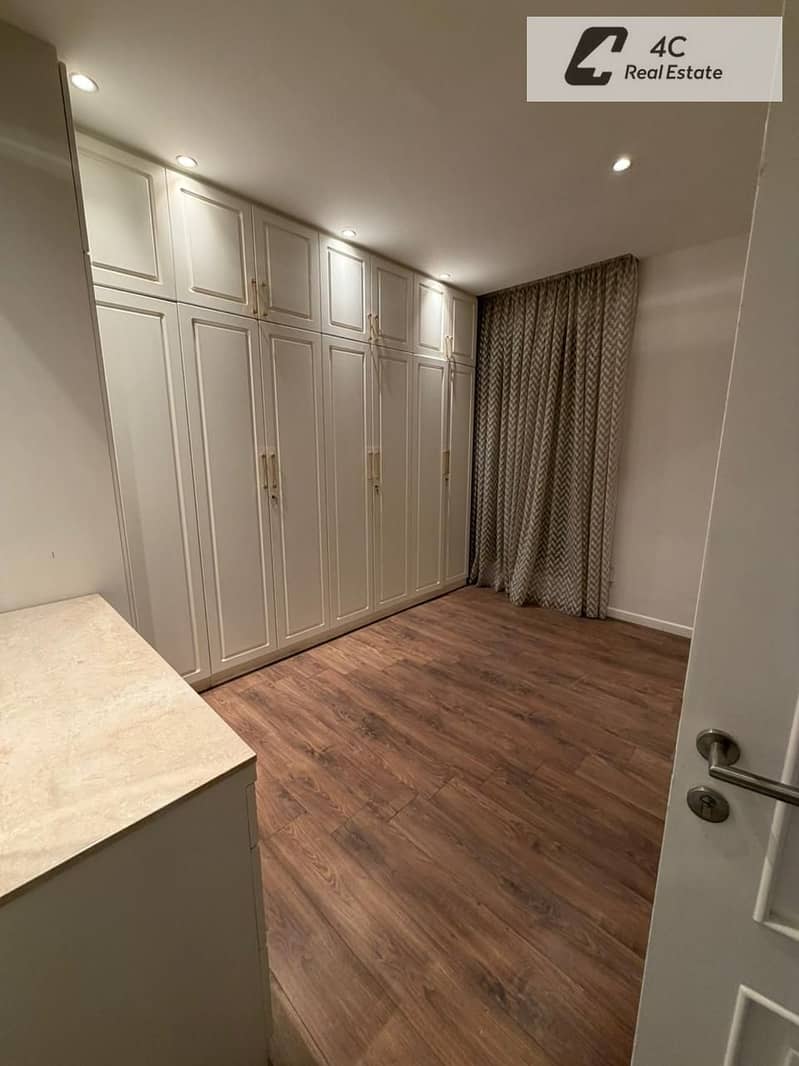 For sale at the lowest price in the compound, at the old contract price: an apartment with a private garden, ultra-super-lux finishing, – pohled 5