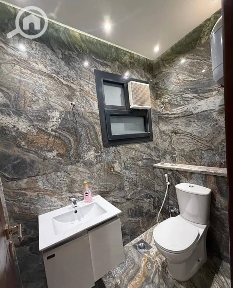 Apartment for rent with ultra super lux finishing in Azad Compound in Fifth Settlement next to the American University and near Eastown Compound - Więcej