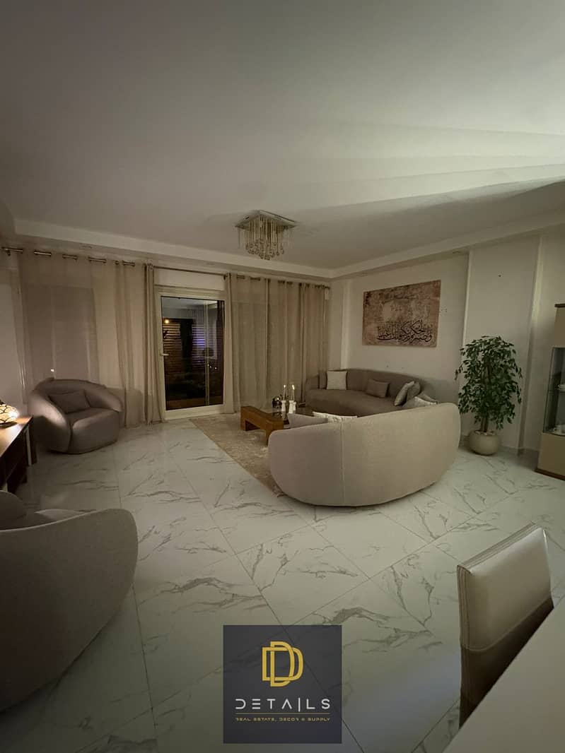 Ground floor apartment with a garden behind the mosque, including a kitchen and 5 air conditioners. Hotel-style finishing. Located in the largest gard – další