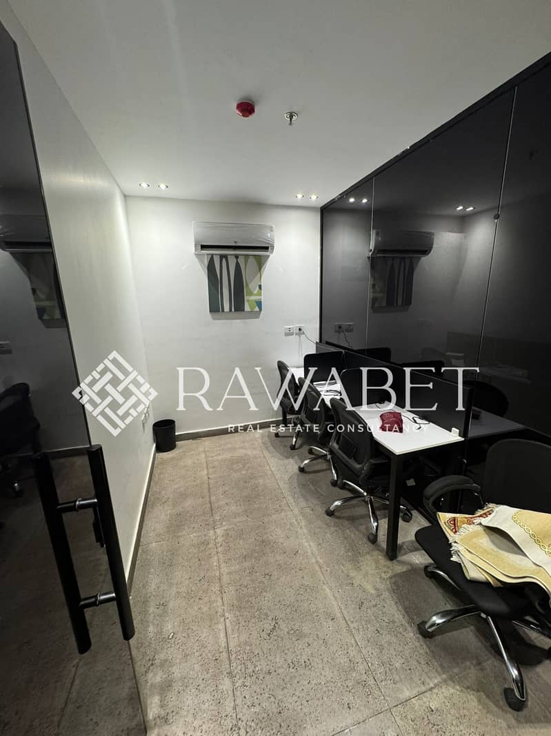 110 SQM Ultra Super Lux Office Fully Finished with ACs in a Prime Business Mall - Mehr
