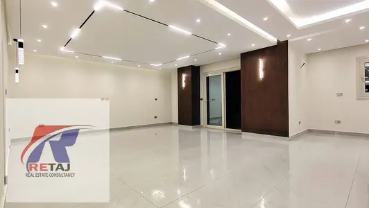 Luxury Apartment for Sale – 240 sqm – First Use – Near Serag Mall & Makram Ebeid