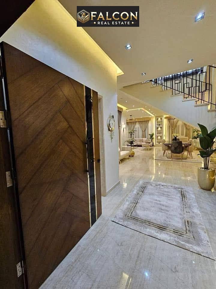 Luxury villa, elegant finish, 3 floors, open view, sale in New Heliopolis, Talala, near SODIC, New Giza, madinaty and Sarai - Vista 3