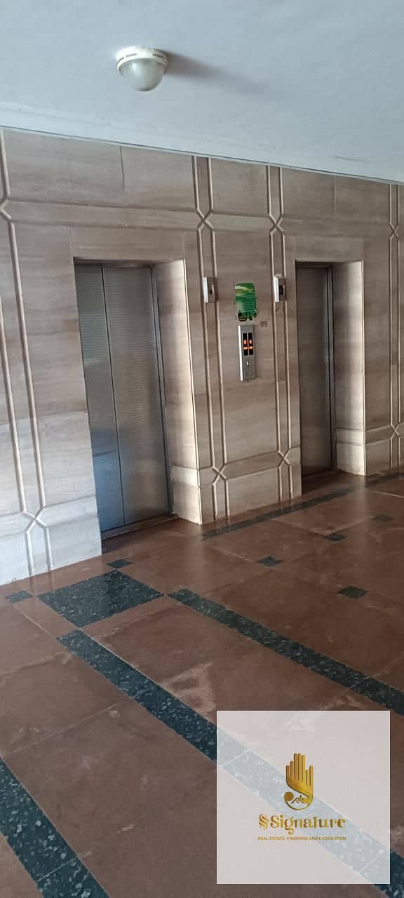 Apartment for sale in the Diplomatic Quarter Nasr City semi finished immediate occupancy inside a compound. – pohled 2