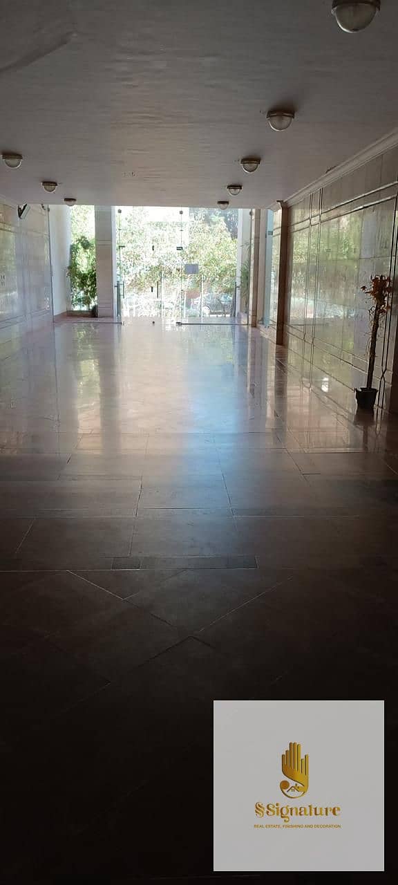 Apartment for sale in the Diplomatic Quarter Nasr City semi finished immediate occupancy inside a compound. – pohled 5