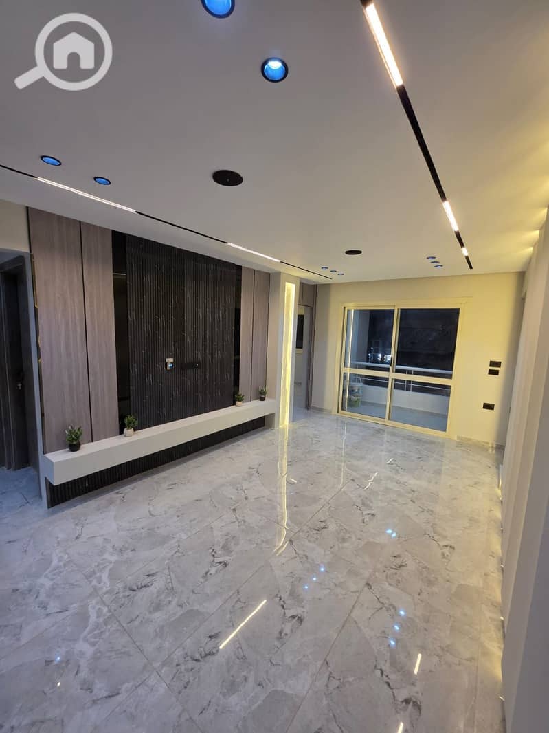 Apartment for sale with a view on the main street, Degla Compound, Phase Two, Ultra Super Lux, first occupancy. - Ansicht 4