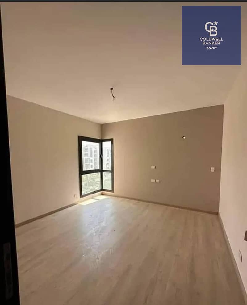 Immediate occupancy, modern finished apartment overlooking the iconic tower and next to the Presidential Palace, with installments over 12 years. - Vista 5