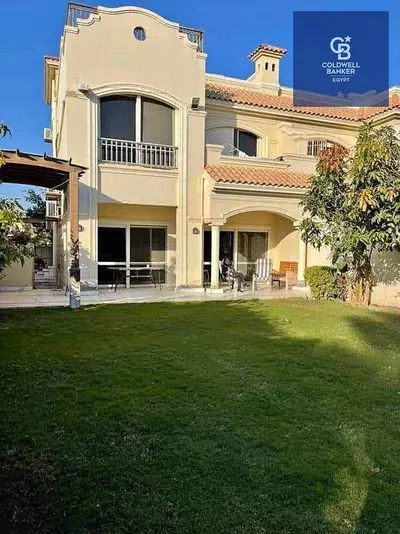 Immediate delivery of a villa with a sea view in a prime location in La Vista City, with long-term installments available.