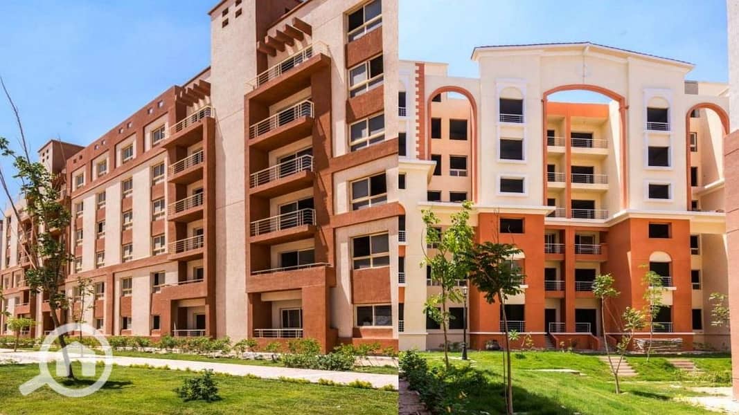 Hot opportunity — 2-bedroom apartment for immediate sale For sale with installments in the fully inhabited compound in the heart of 6th of October - Widok 4