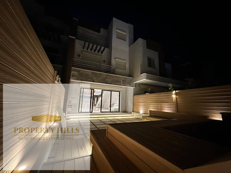 Villa in the heart of New Cairo's Fifth Settlement with 3 master bedrooms, ready for viewing, for sale at the old price. - Vista 2