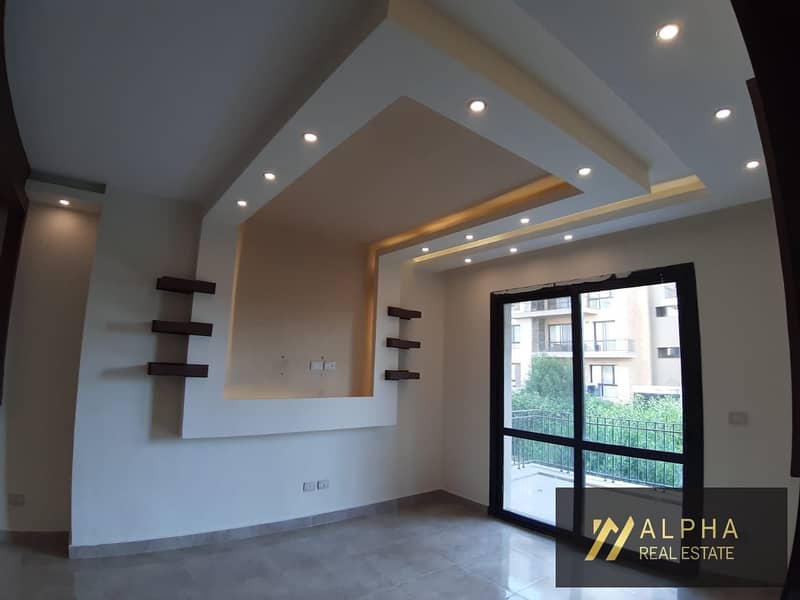2 a1c3e1e8-1f28-43cc-baf5-0bafe894acb3. jpg