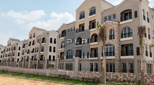 Apartment for sale ,ready to move, overlooking a landscaped area, at the lowest price in the market in Green Square Compound.