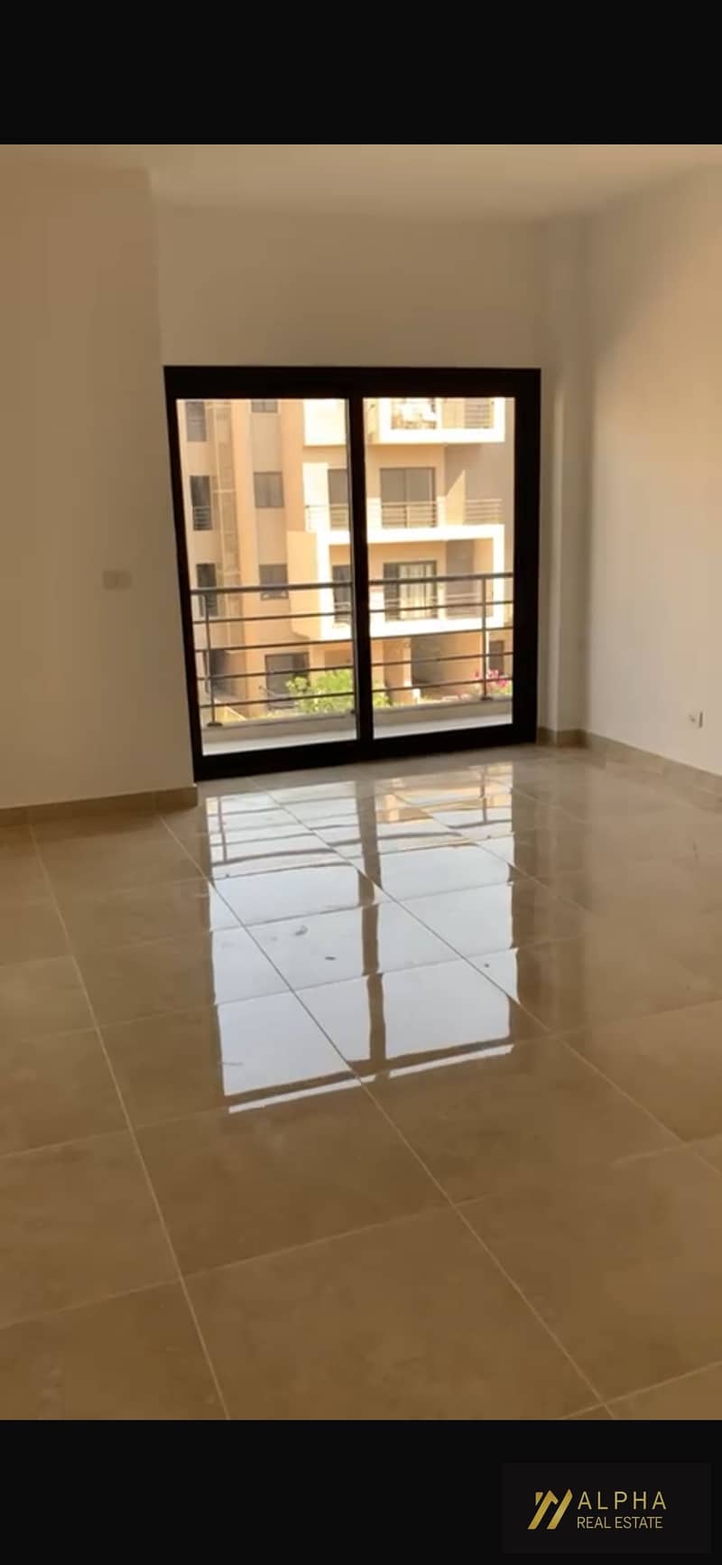 Hot Deal | Apartment for Sale in 5th Square Al Marasem – 3BR | 152 sqm - Widok 2