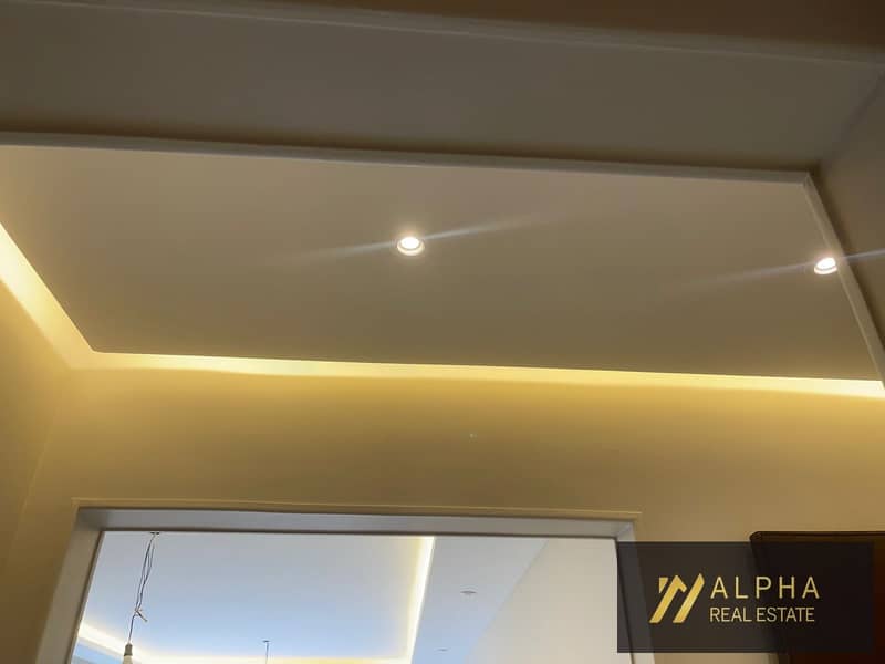 10 0dafaaf6-c91f-4adf-81cb-f79df9d6d573. jpg
